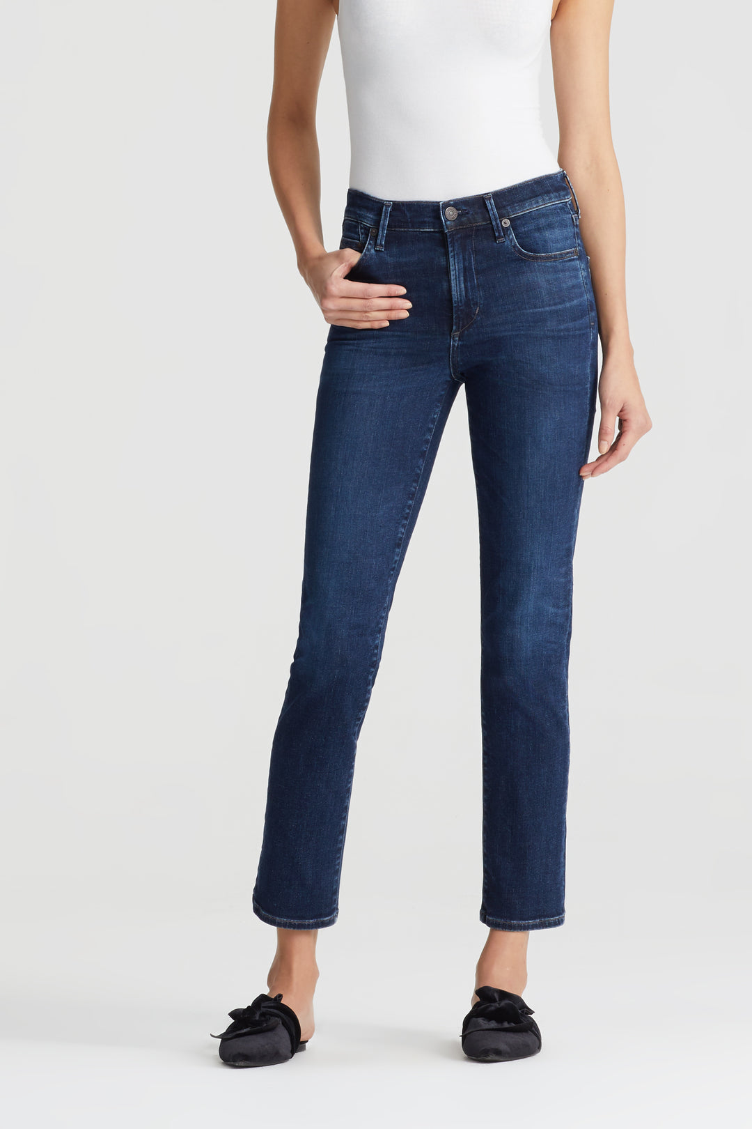 citizens of humanity cara high rise cigarette jeans Ankle Jean these Cara Cigarette jeans from Citizens of Humanity are an effortless choice with boyish charm Citizens of Humanity - Cara