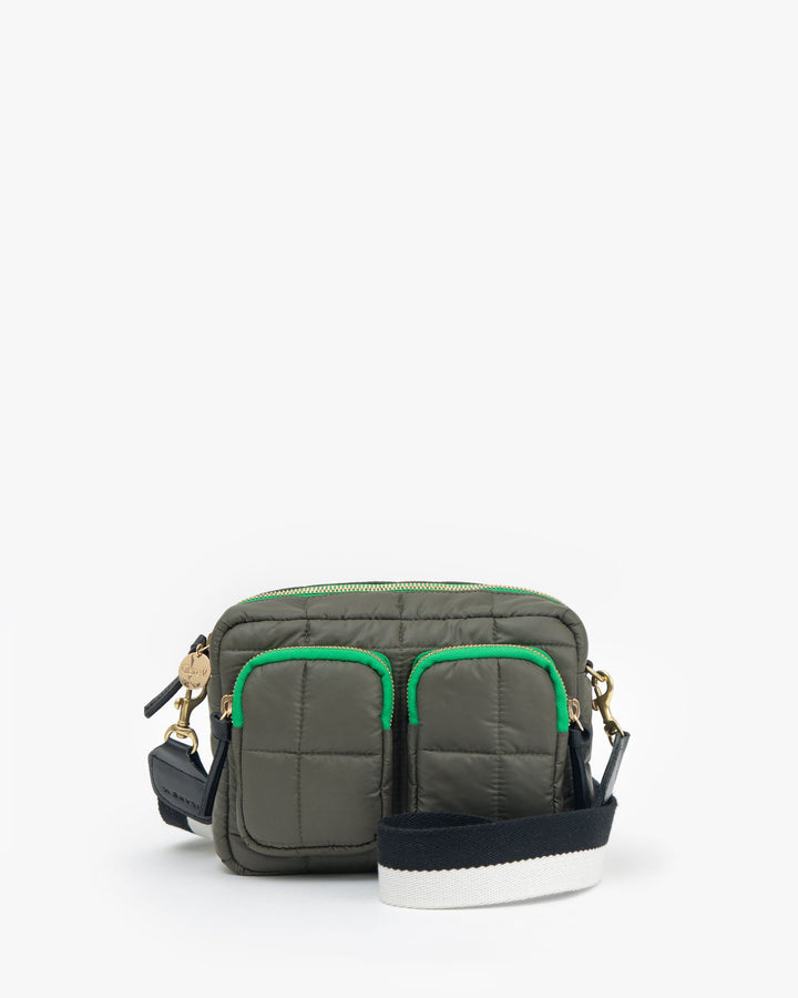 Clare V. - Midi Sac Sportif in Army Quilted Puffer