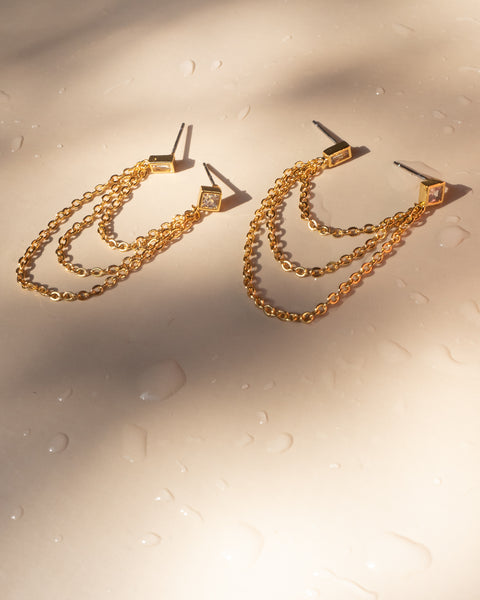 LUV AJ - Mixte Cascading Chain Studs in Gold