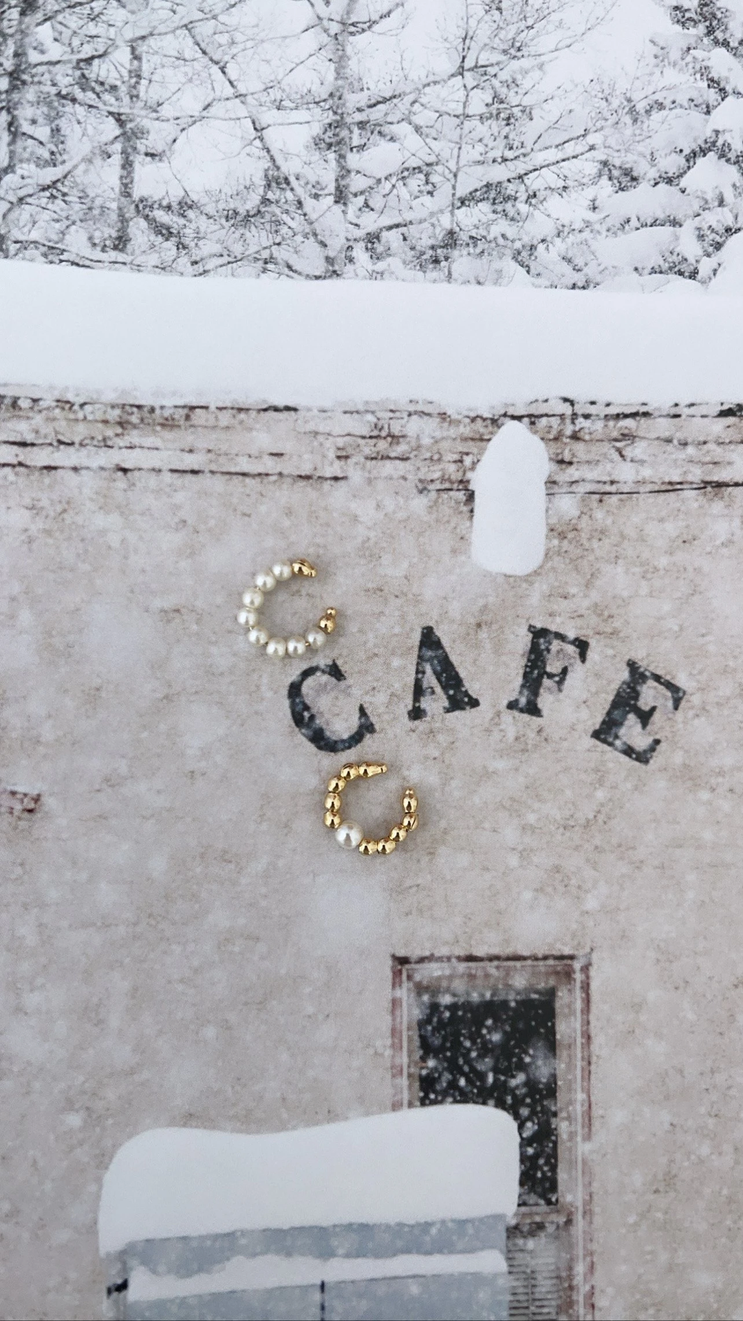 Alexa Leigh - Nice Touch Ear Cuff in Gold