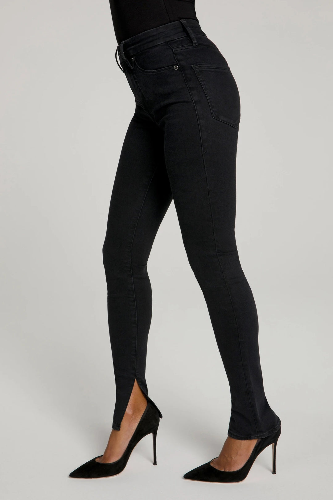 Good American Skinny Jeans - Good Waist Long Slit Outseam in Black095