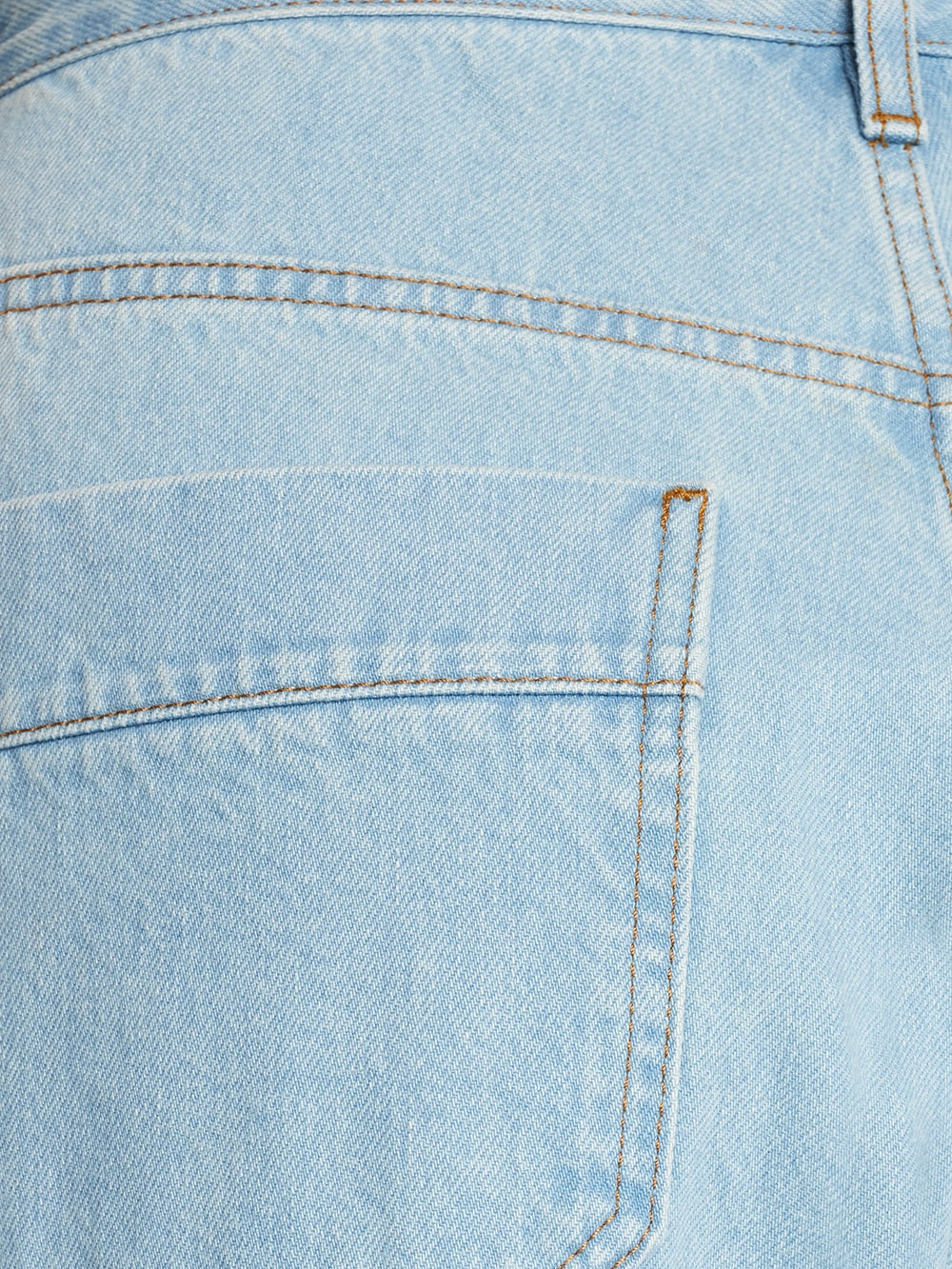 Frame - Oversized Cargo Jean in Genoa Denim