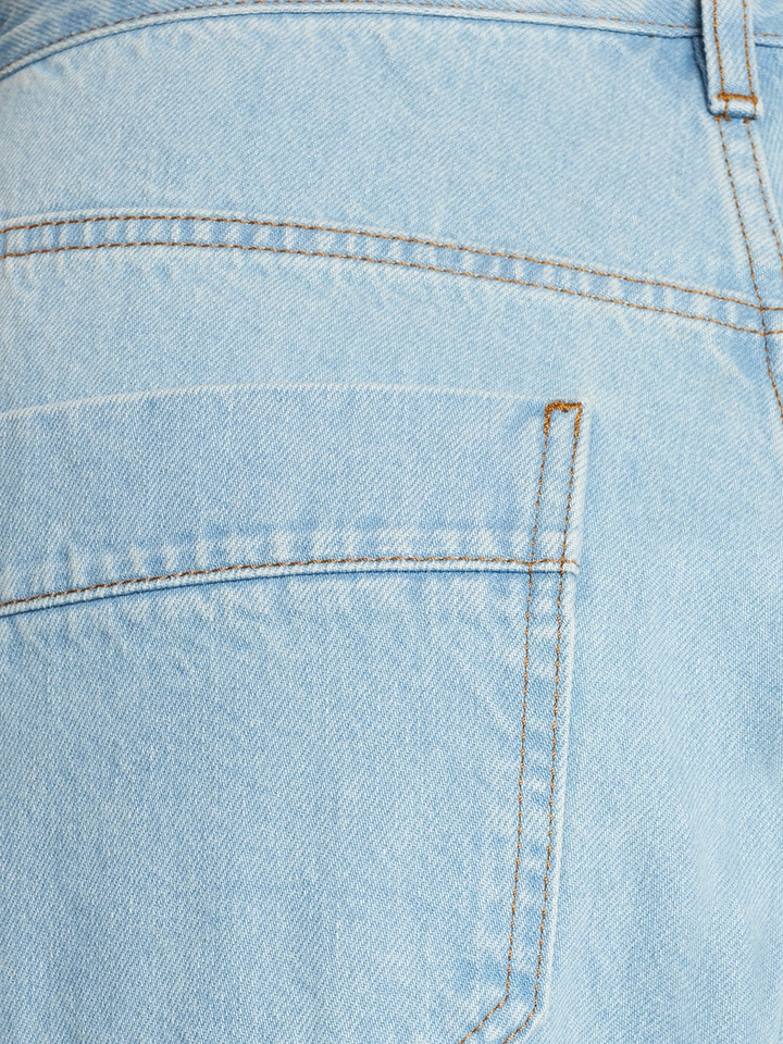 Frame - Oversized Cargo Jean in Genoa Denim