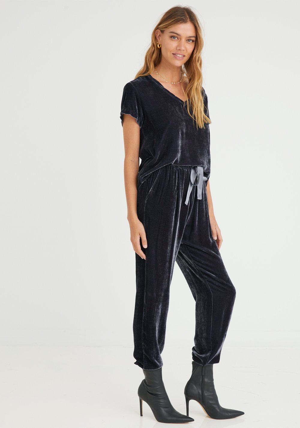 Bella Dahl - Pleat Front Jogger in Dark Water