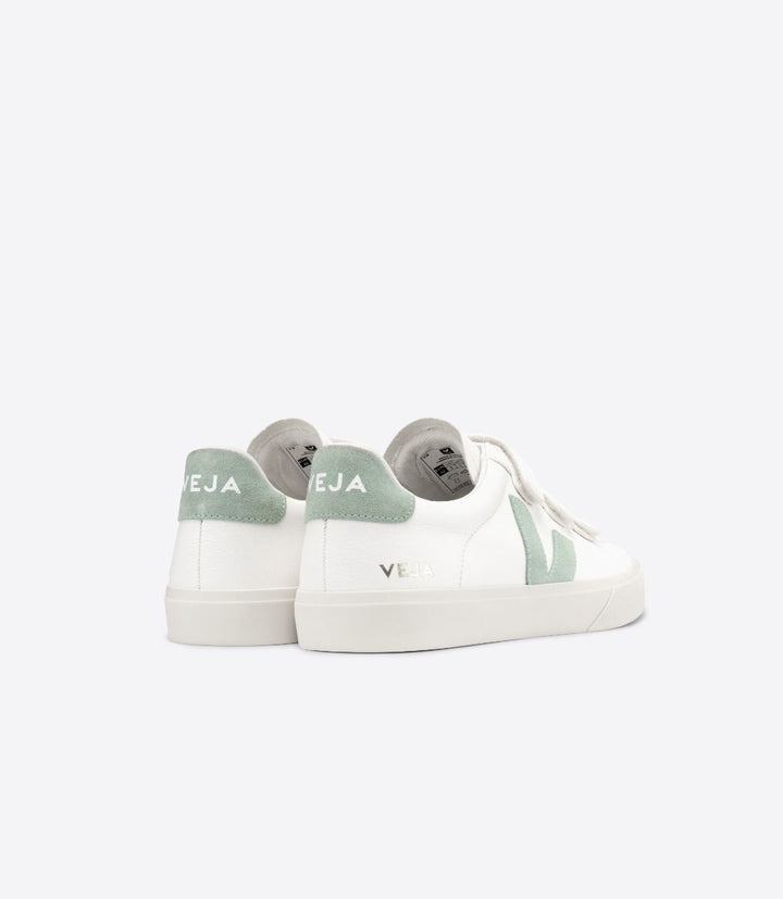 Veja - Recife Logo Chromefree in Extra White Matcha