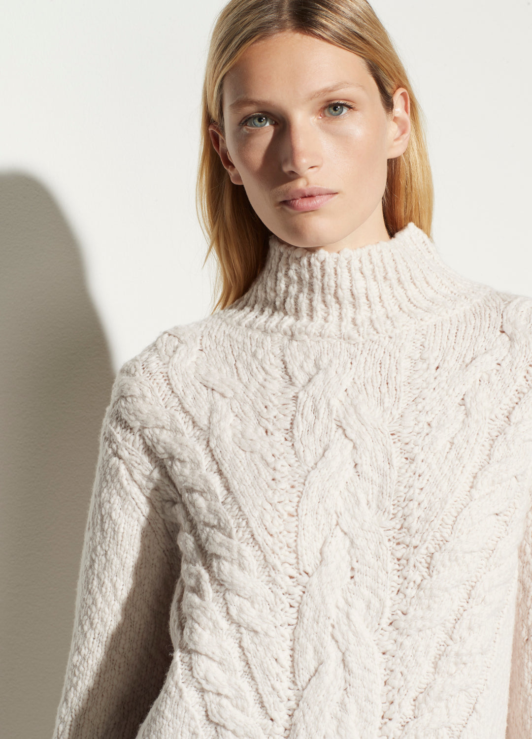 Vince - Rising Cable Turtleneck in Cream