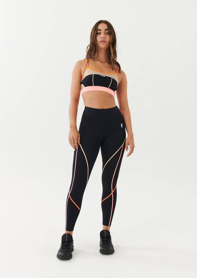 P.E NATION - Scoreboard Sports Bra in Black