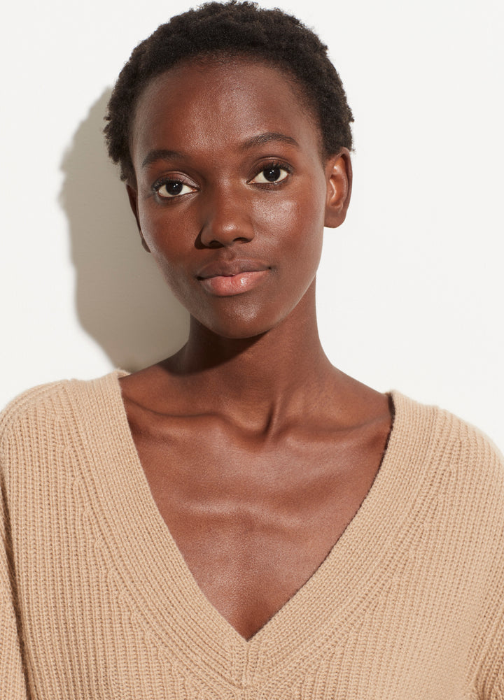 Vince - Shaker Rib V-Neck Pullover in Hazel