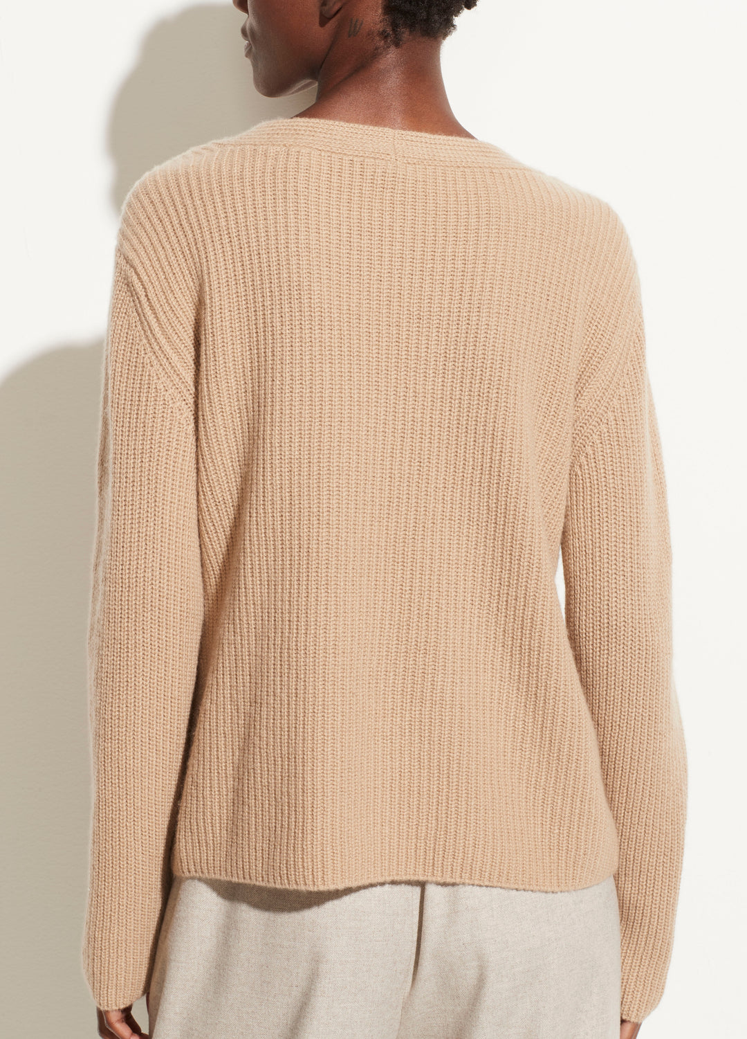 Vince - Shaker Rib V-Neck Pullover in Hazel