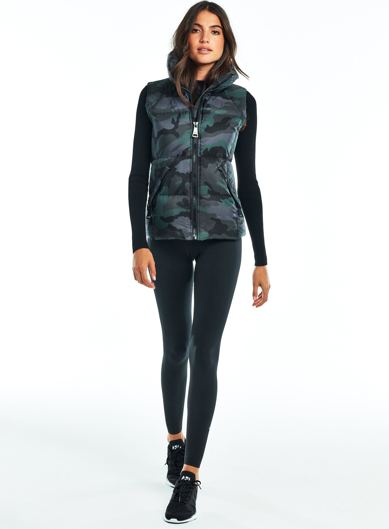 SAM - Camo Freedom Vest in Forest – Blond Genius