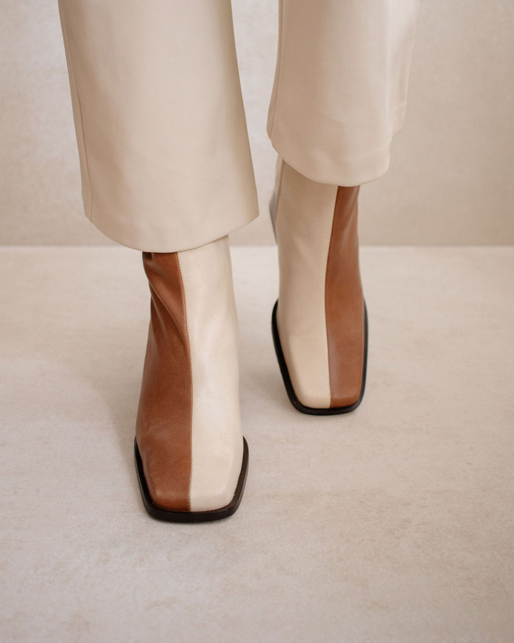 Alohas - South Bicolor in Camel and Beige