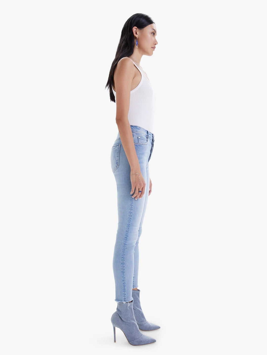 Mother Denim - The Stunner Ankle Fray Jean in Innerspace