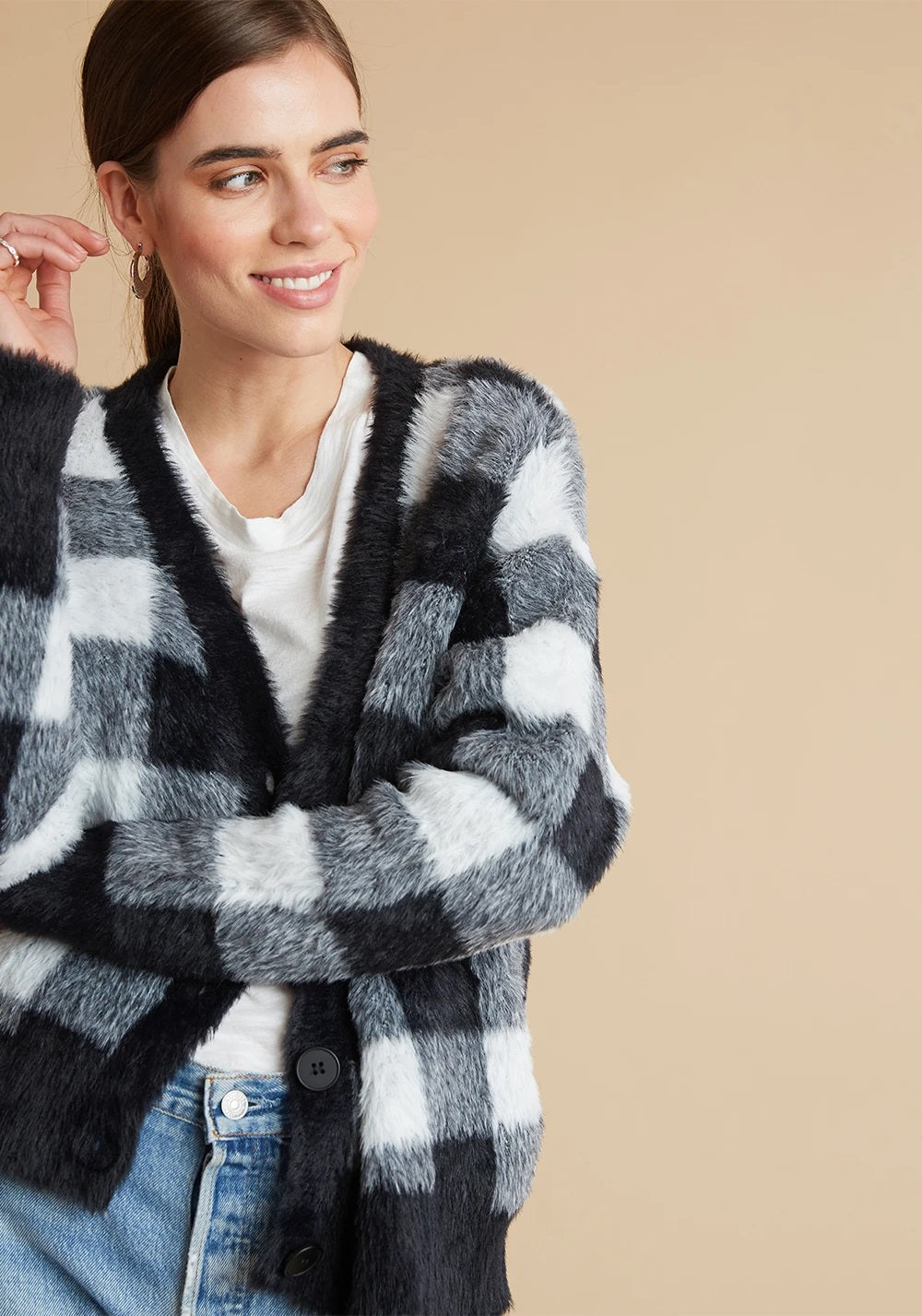 Bella Dahl - Sweater Cardigan in White and Black Plaid