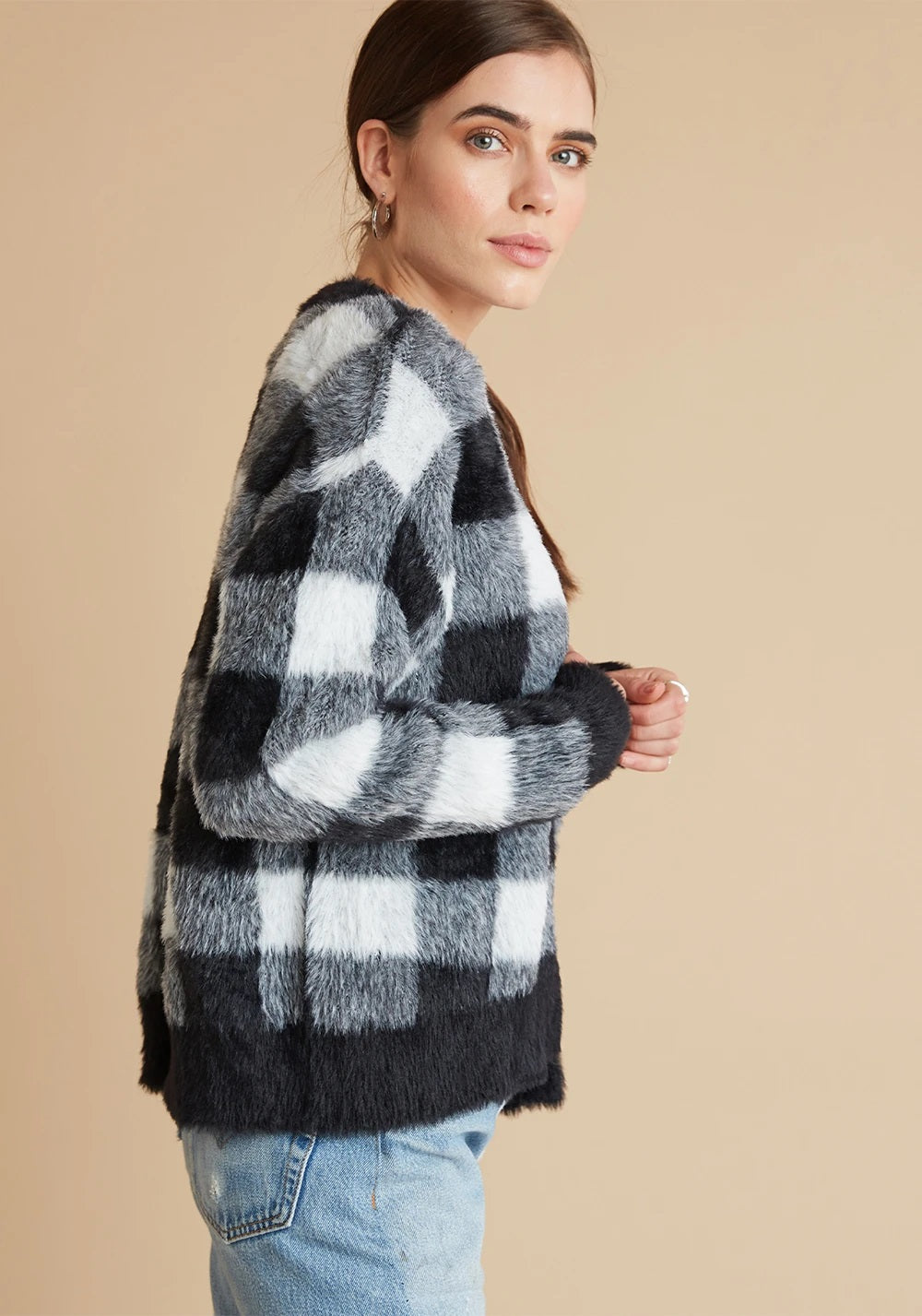 Bella Dahl - Sweater Cardigan in White and Black Plaid