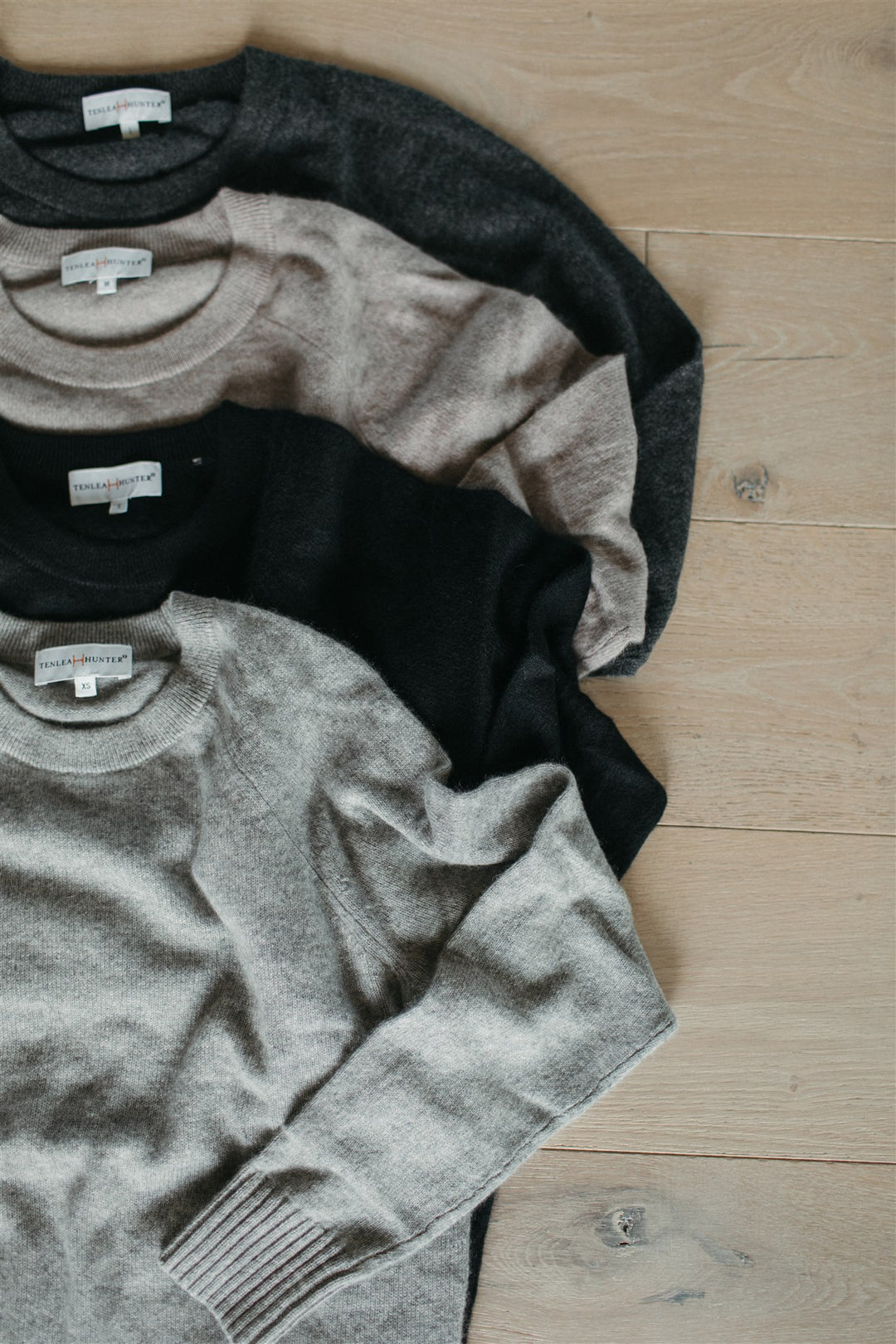 Tenlea Hunter - Cashmere Crewneck Sweatshirt in Stonewood Heather Clothing - Sweaters