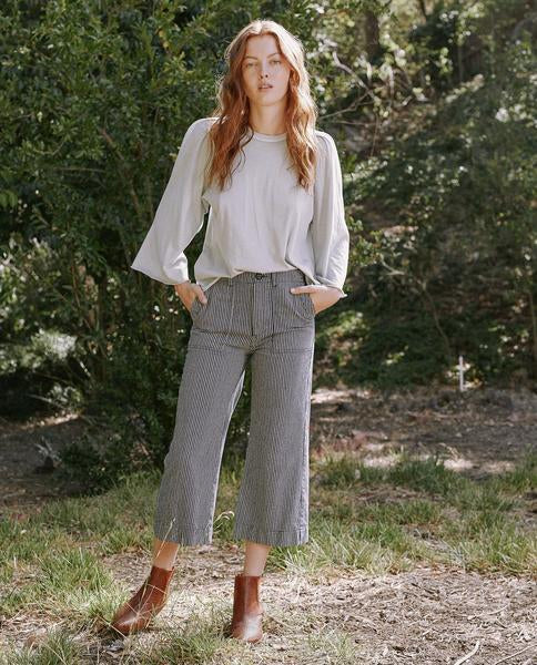 The Great - Bell Sleeve Tee in Prairie Sky