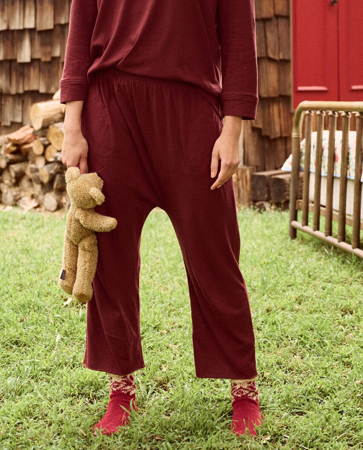 The Great - The Lounge Crop in Maroon