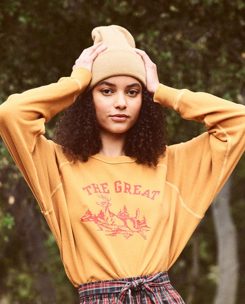 The Great - The College Sweatshirt in Mustard w/ Deer Graphic Clothing - Sweatshirts