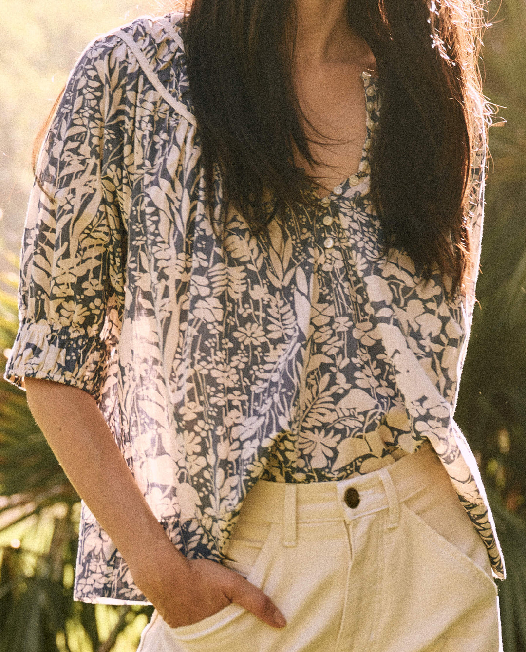 The Great - The Storyteller Top in Mariner Blue Island Floral