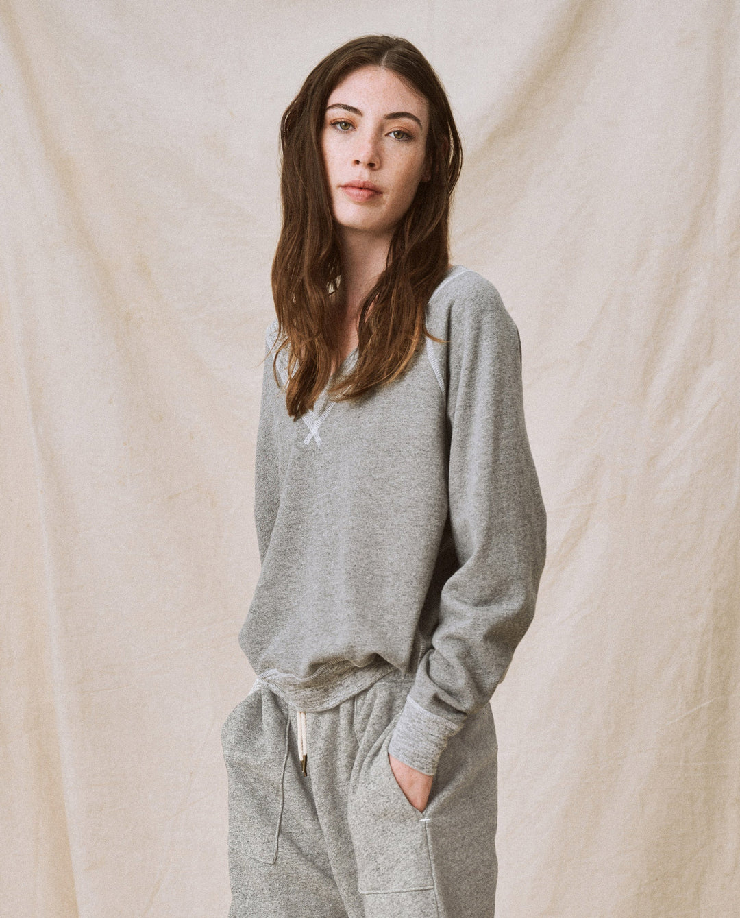 The Great - The V-Neck Sweatshirt in Varsity Grey Clothing - Sweatshirts