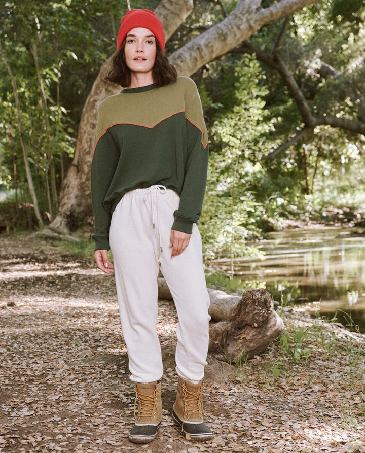 The Great - The Western Teammate Sweatshirt in Emerald Color Block Clothing - Sweatshirts