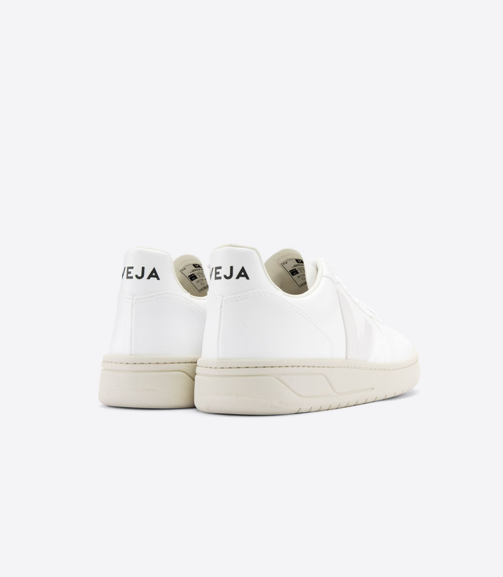 Veja - V-10 CWL in Full White