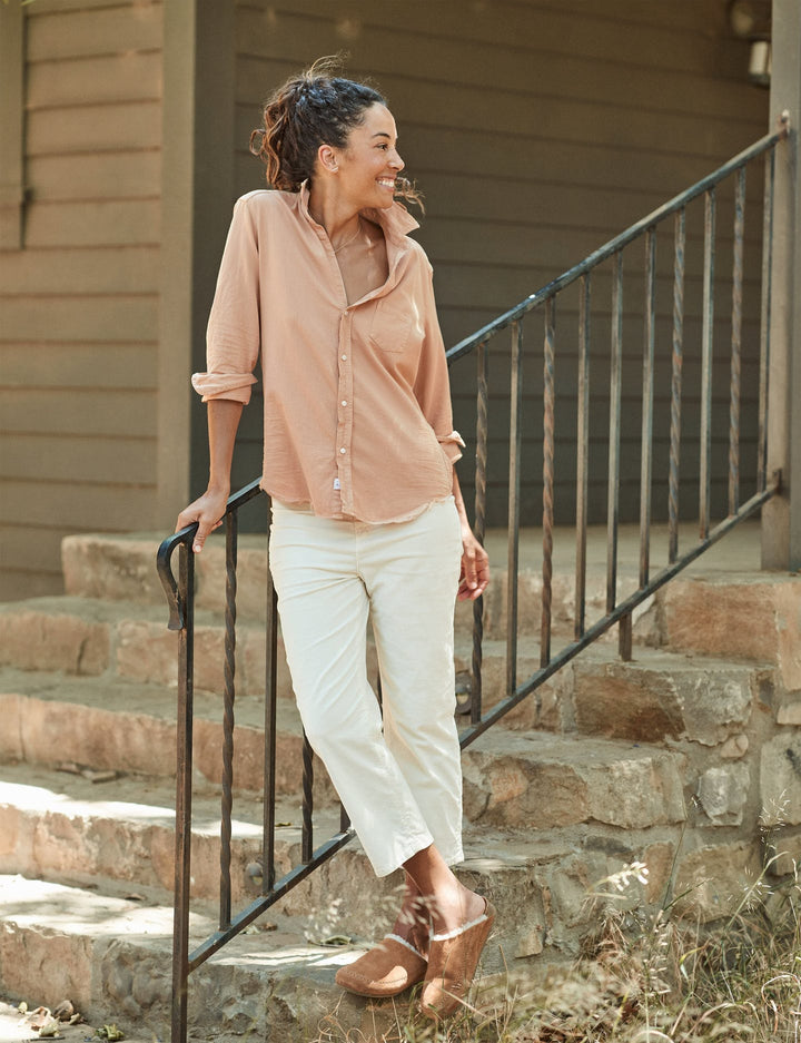 Frank & Eileen - Eileen Woven Button Up Shirt in Vintage Peach
