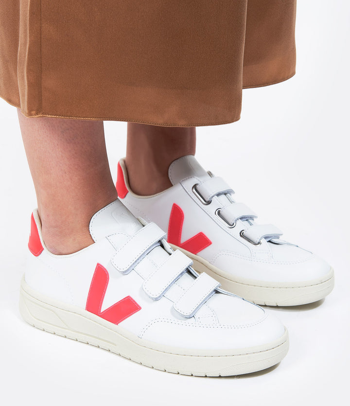 Veja Sneakers - V-Lock Leather Extra White Rose Fluo