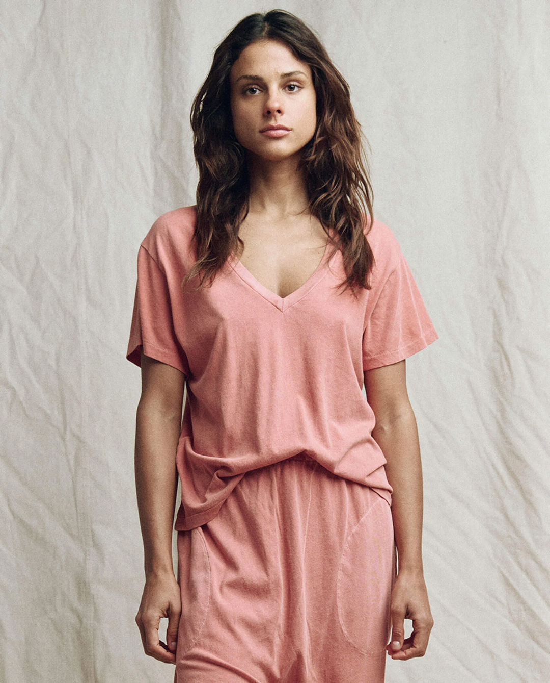 The Great - The V-Neck Tee In Rose