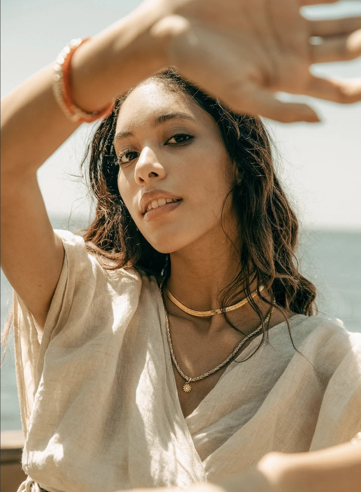 Alexa Leigh - 20" Wheat Chain Necklace with Daisy