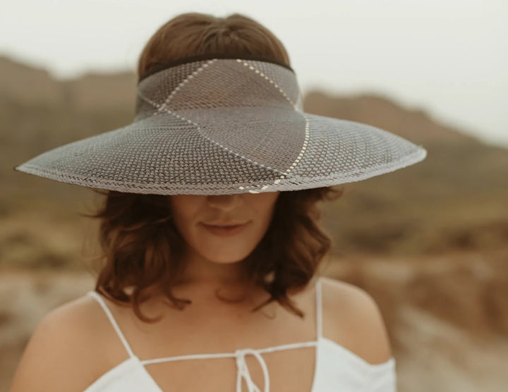 Freya - Whirlwind Visor in Blackberry