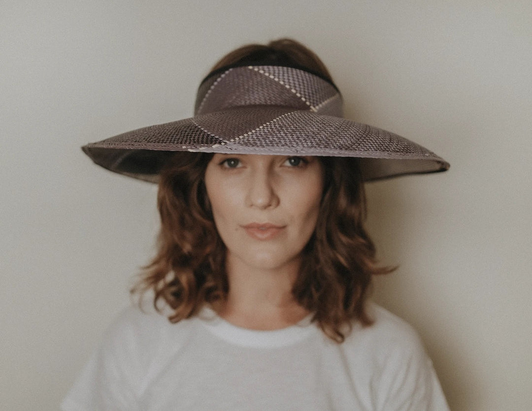 Freya - Whirlwind Visor in Blackberry