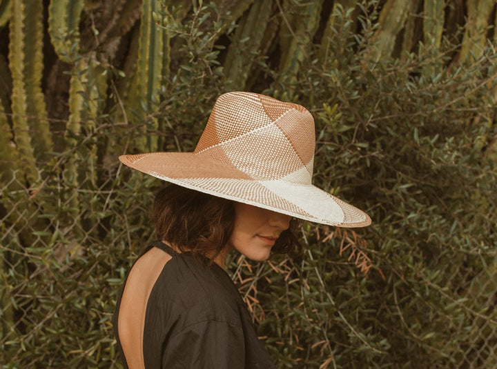 Freya - Whirlwind Hat in Mocha