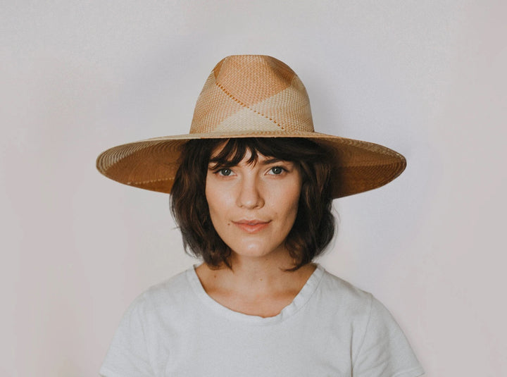 Freya - Whirlwind Hat in Mocha