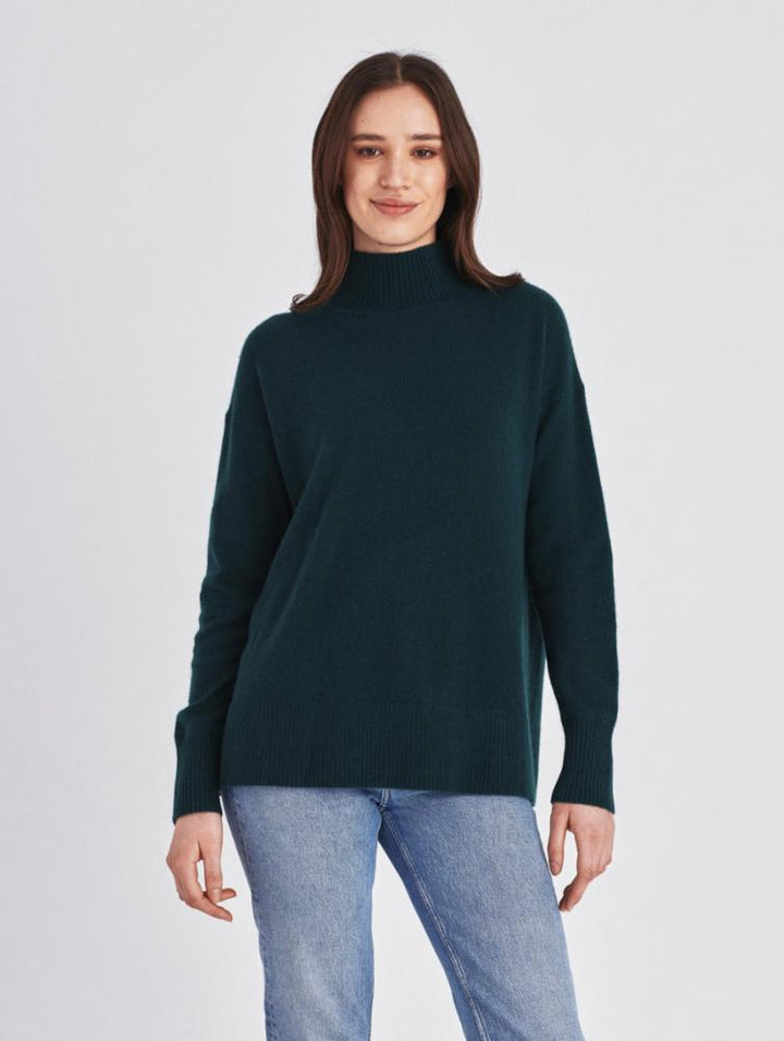 White + Warren - Cashmere Rib Trim Standneck in Cyprus Green Clothing - Sweaters