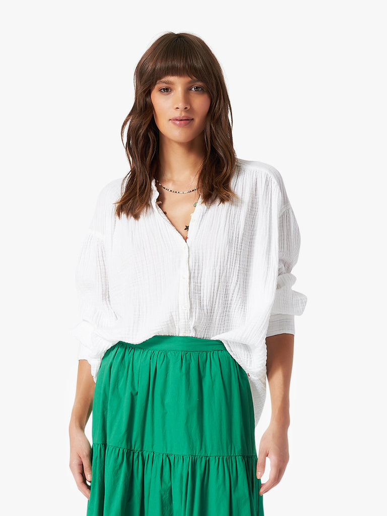 Xirena - Atlee Shirt in White Tops