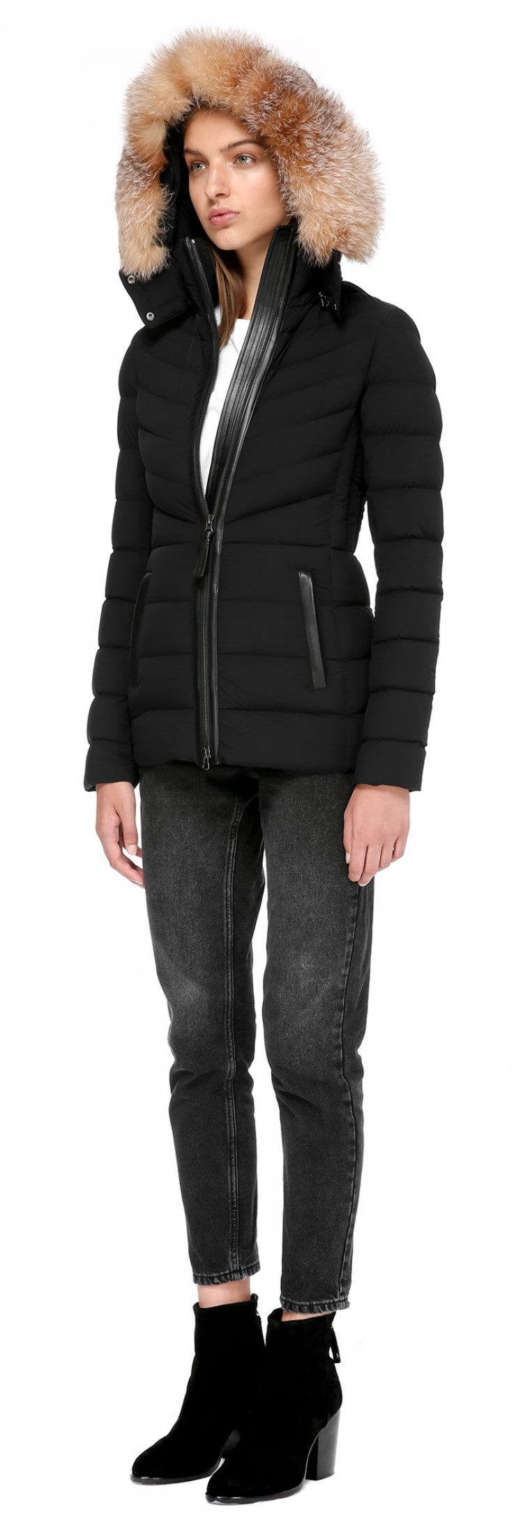 Mackage PATTI X LIGHTWEIGHT DOWN JACKET WITH HOOD IN BLACK